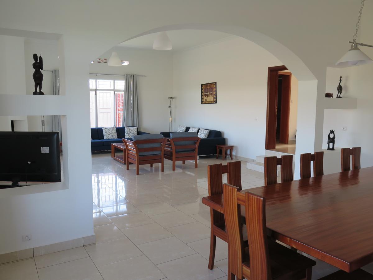 Hotel Maisons-Sifa Butare Exteriör bild
