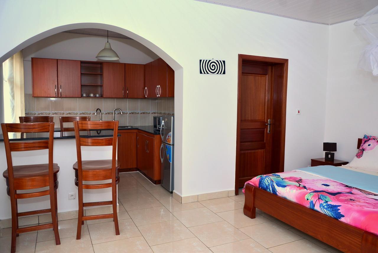 Hotel Maisons-Sifa Butare Exteriör bild