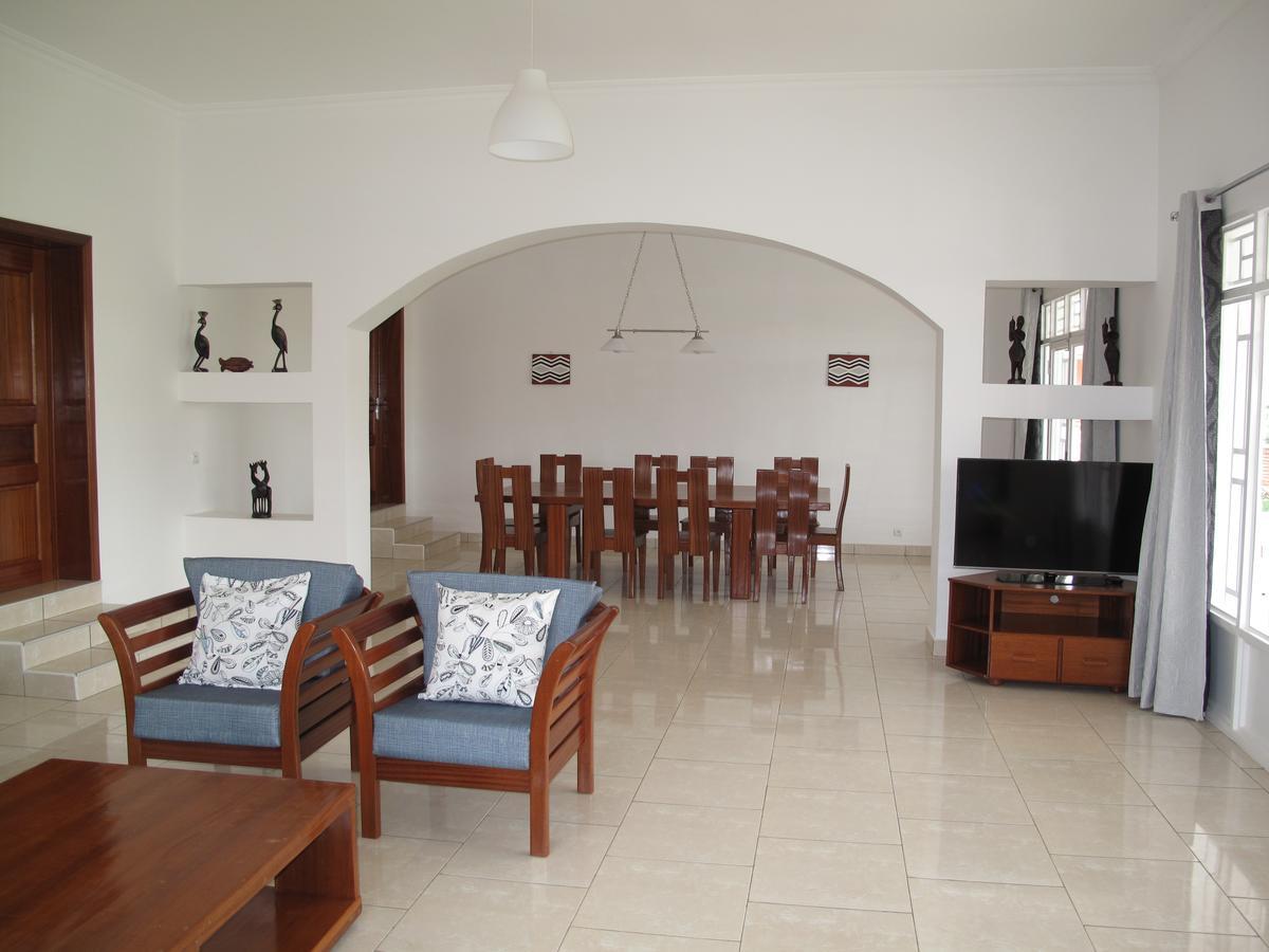 Hotel Maisons-Sifa Butare Exteriör bild