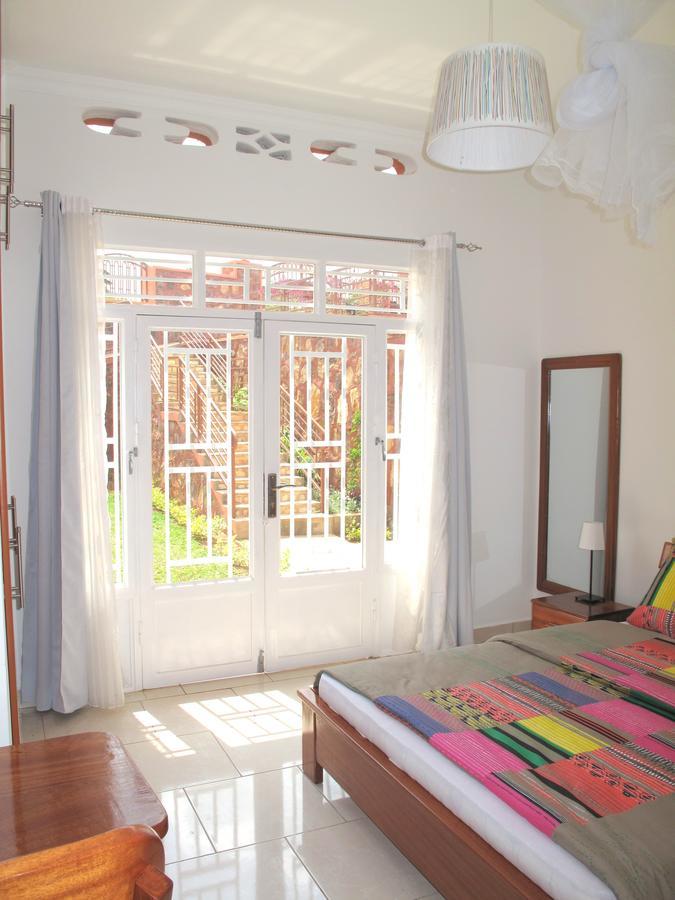 Hotel Maisons-Sifa Butare Exteriör bild