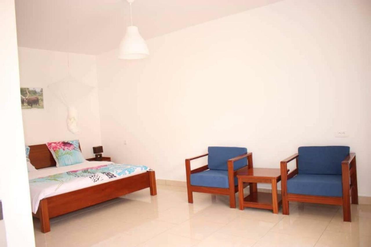 Hotel Maisons-Sifa Butare Exteriör bild