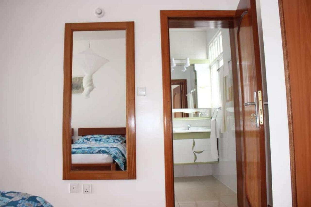 Hotel Maisons-Sifa Butare Exteriör bild